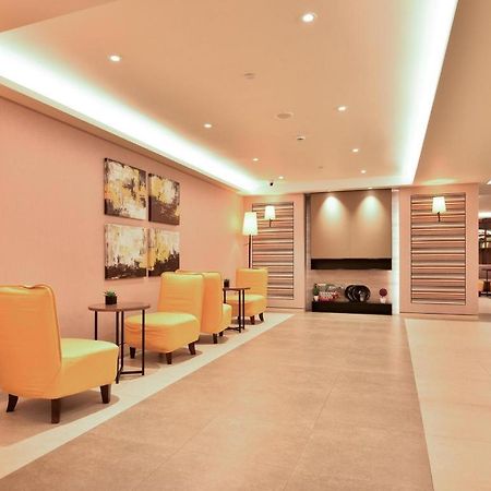 Home Inns Plus Shanghai Xujiahui Branch Exterior photo