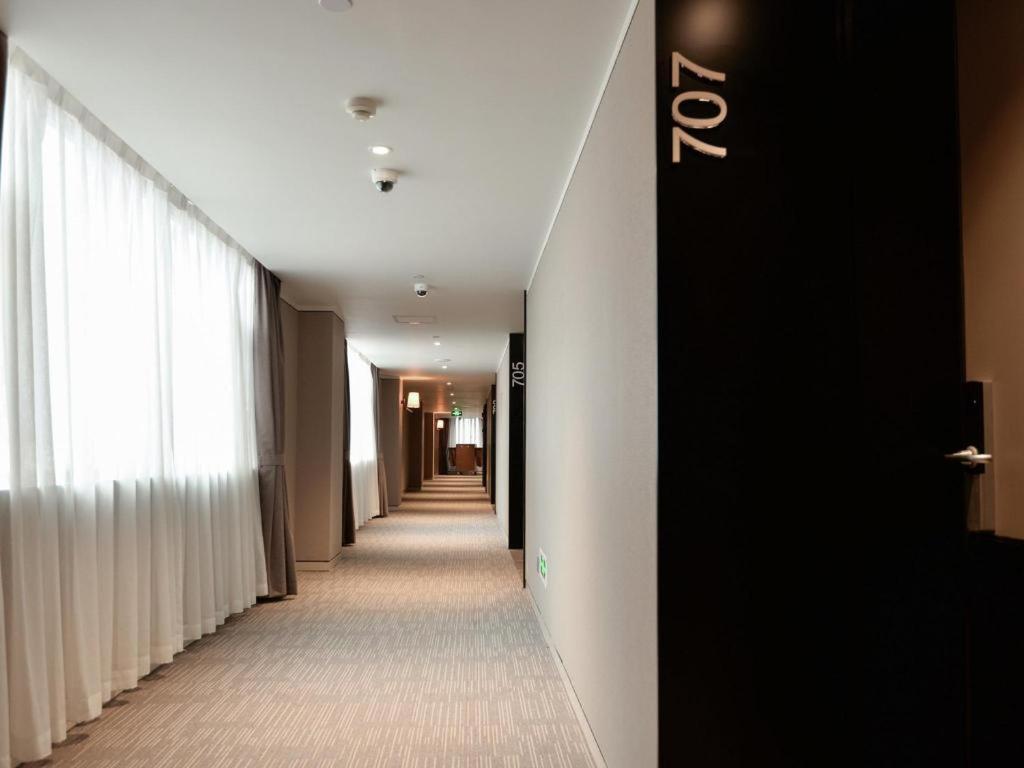 Home Inns Plus Shanghai Xujiahui Branch Exterior photo